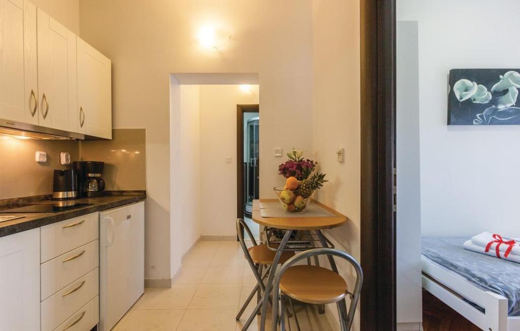 Apartments Robert Каштела Экстерьер фото